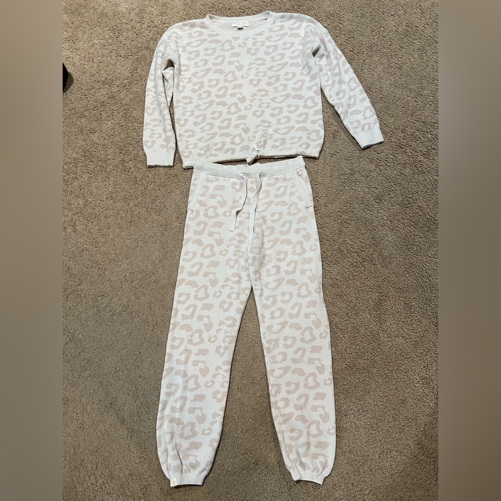 Barefoot Dreams CozyChic Ultra Lite Barefoot In the Wild Tracksuit Girls Sz 8/10